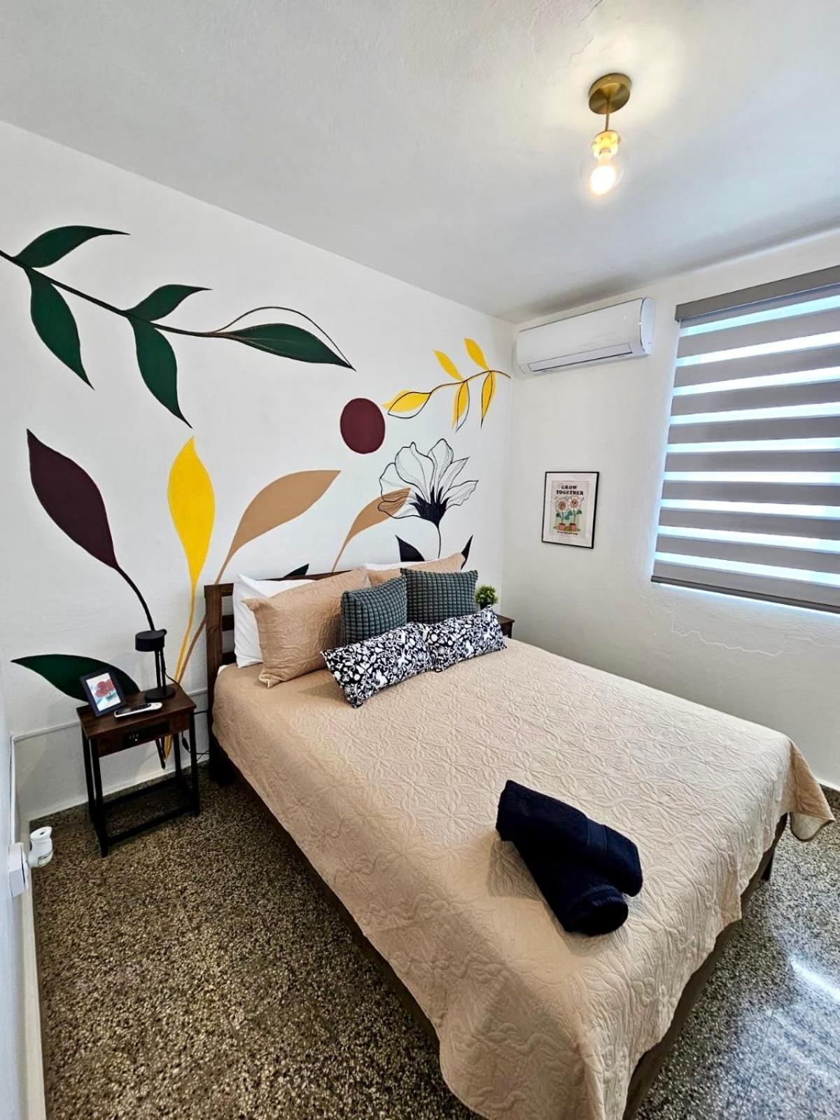 Urban Tropical Oasis In San Juan Apartment Exterior photo